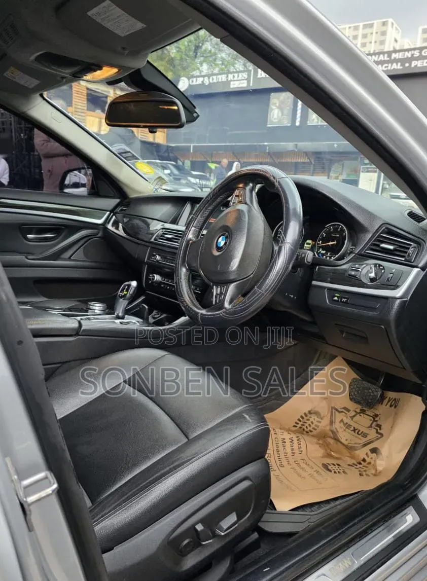 BMW 528i 2014 Silver
