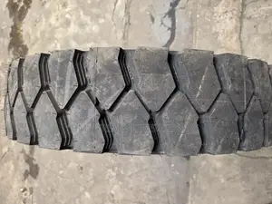 900r20 Ar 535 Tires (Diff)