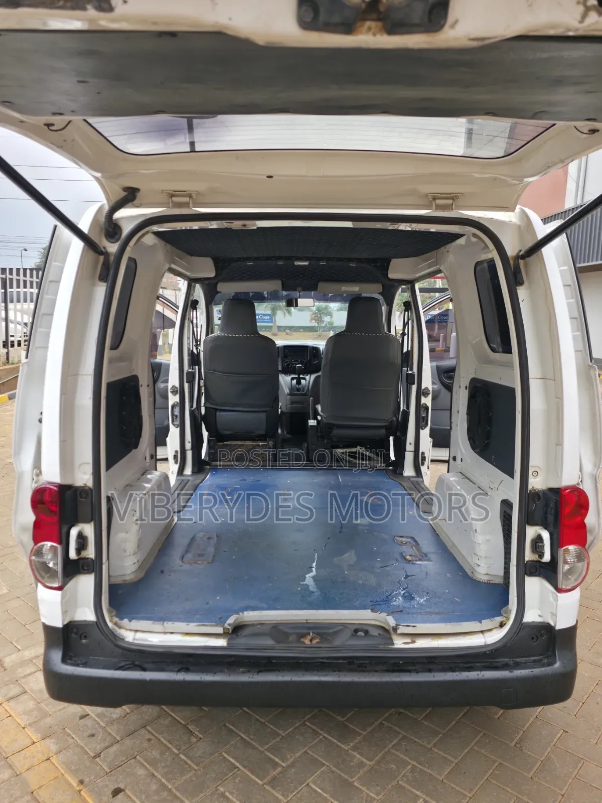 Nissan NV200 2015 White