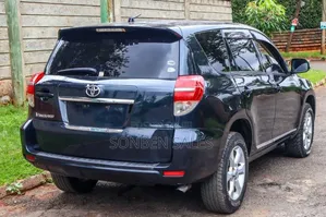 Toyota Vanguard 2012 Black