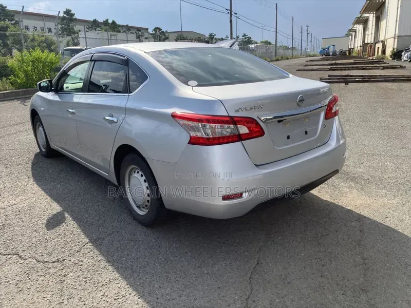 Nissan Sylphy 2019 Silver