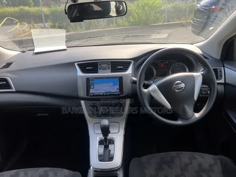 Nissan Sylphy 2019 Silver