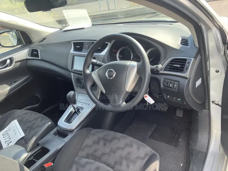 Nissan Sylphy 2019 Silver