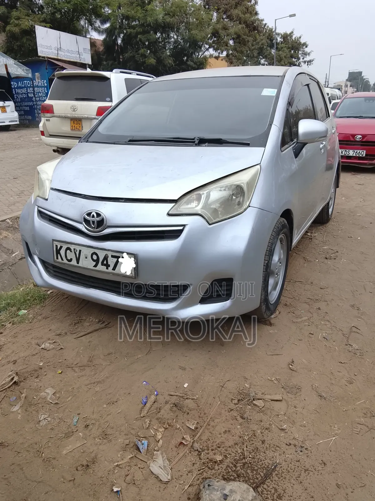 Toyota Ractis 2011 Black