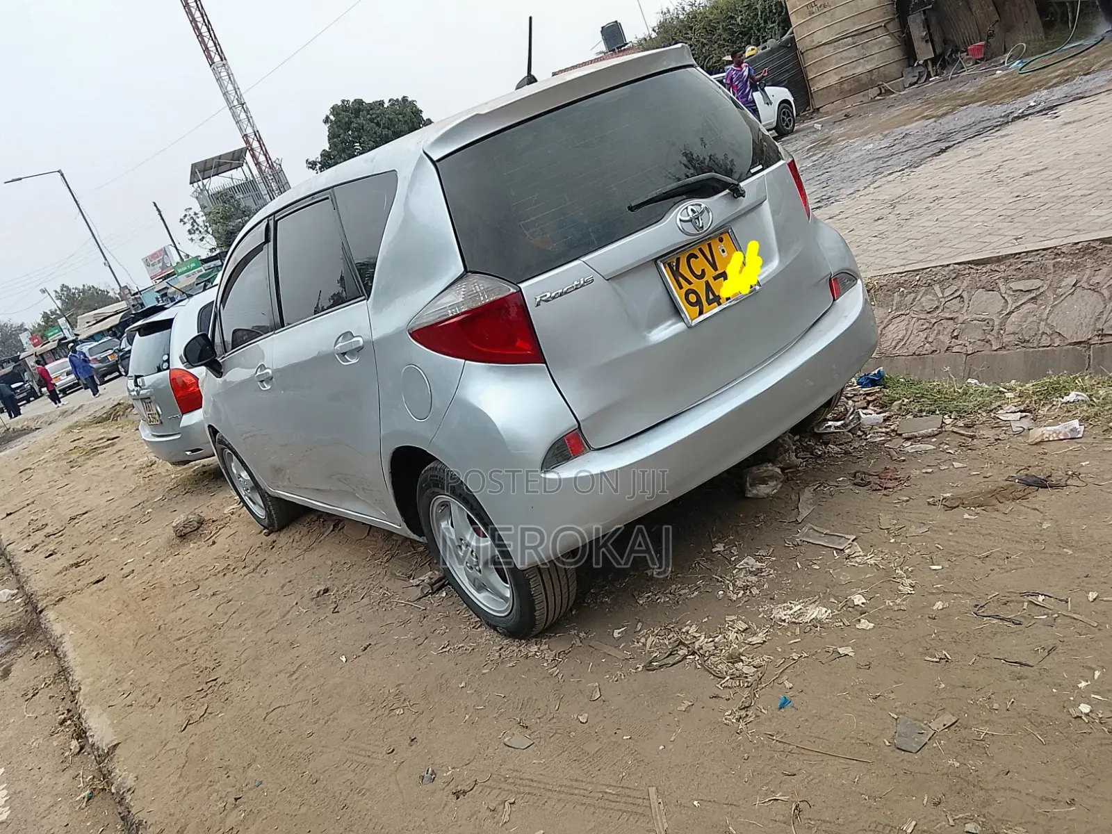Toyota Ractis 2011 Black