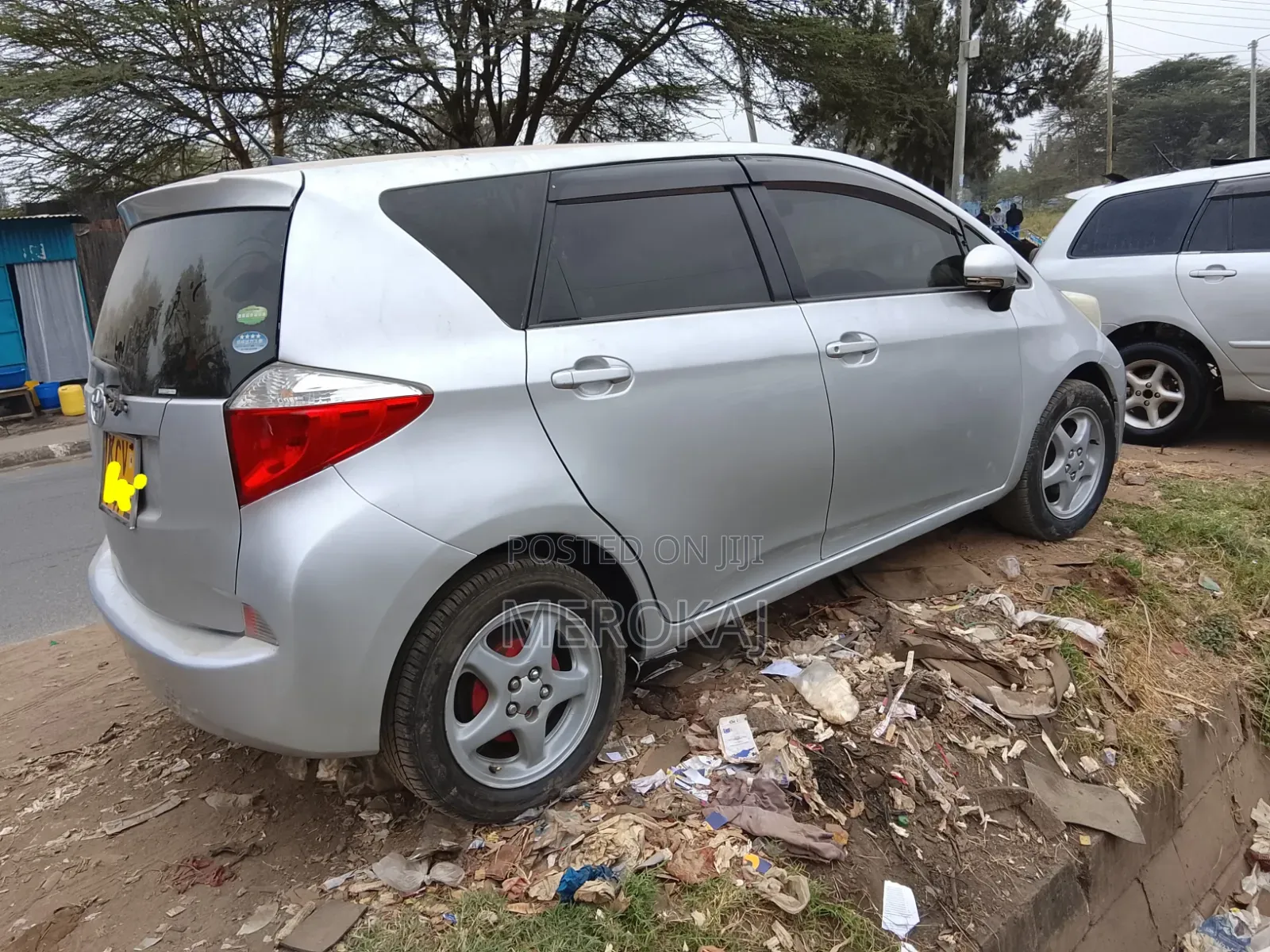 Toyota Ractis 2011 Black