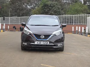 Nissan Note 2017 Burgundy