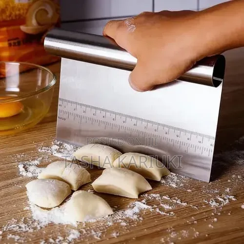 Dough Pastry Cutter/ Scrapper