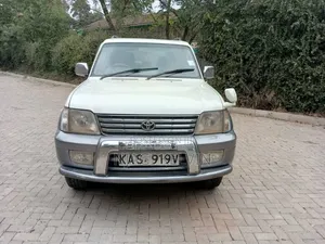 Toyota Land Cruiser Prado 2001 Off white
