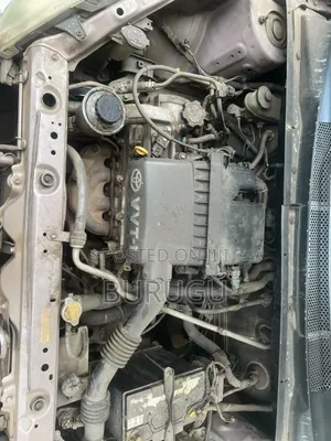 Toyota Vitz 2003 Silver