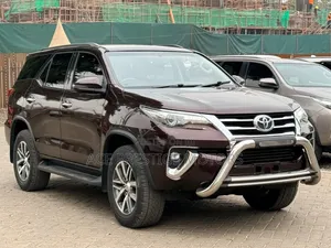 Toyota Fortuner 2020 Brown