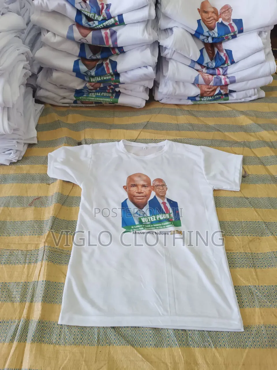 Branded Campaign Roundnecks