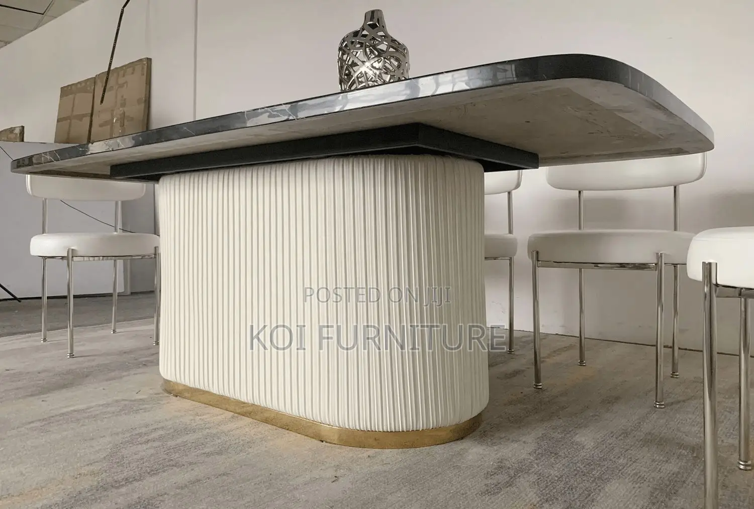 Dining Table; Rectagular Home Dining Table