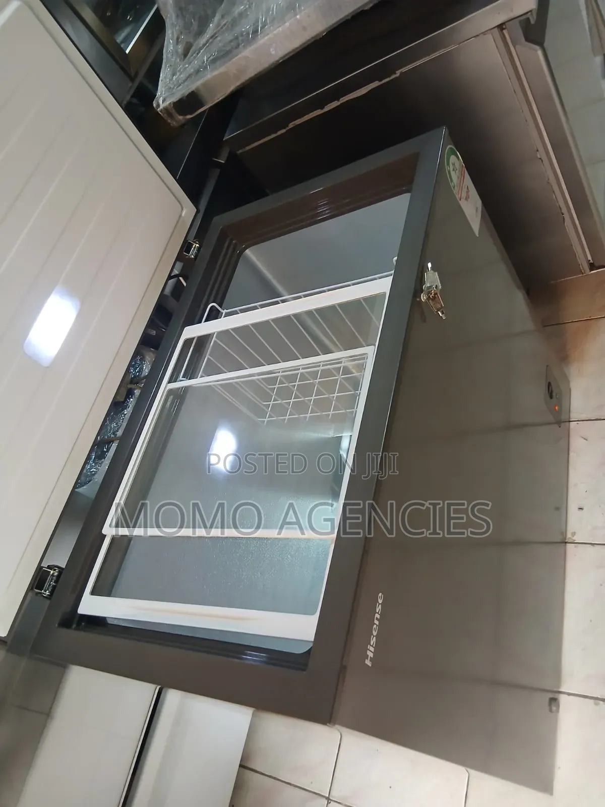 Clean Hisense Chest Freezer 189l