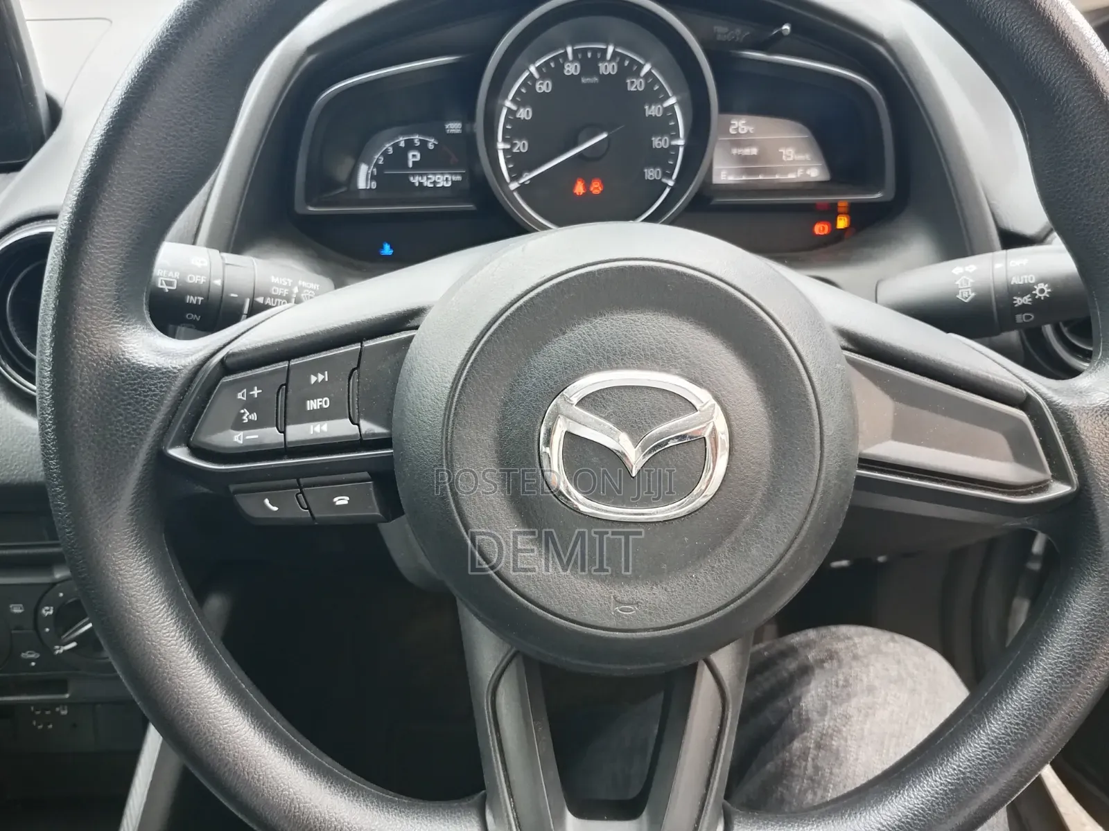 Mazda 2 2020 Silver