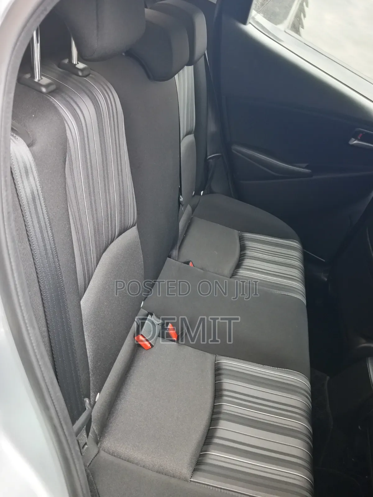 Mazda 2 2020 Silver