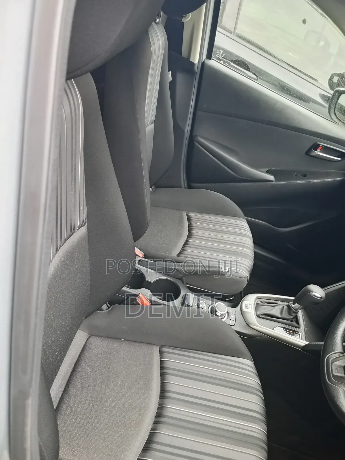 Mazda 2 2020 Silver