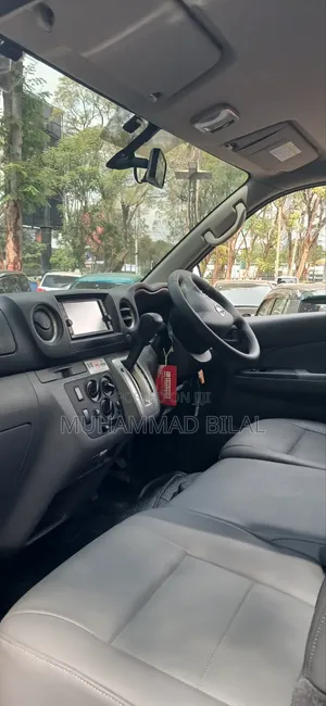 Nissan Caravan (Urvan) 2019 Silver