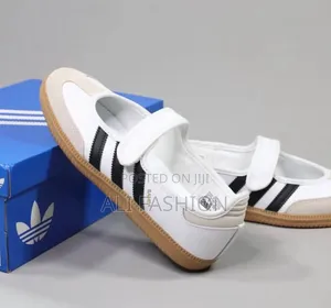 *Adidas Samba Jane*