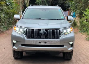 Toyota Land Cruiser Prado 2019 Silver