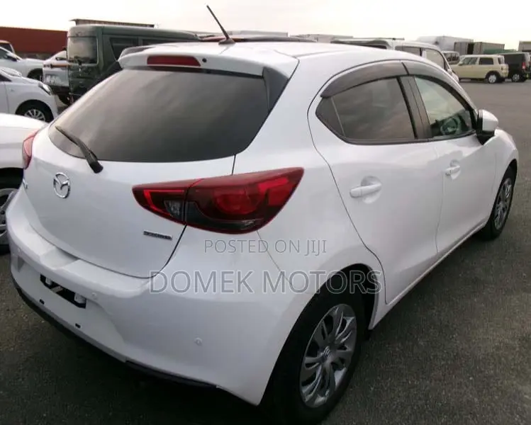 Mazda 2 2020 White