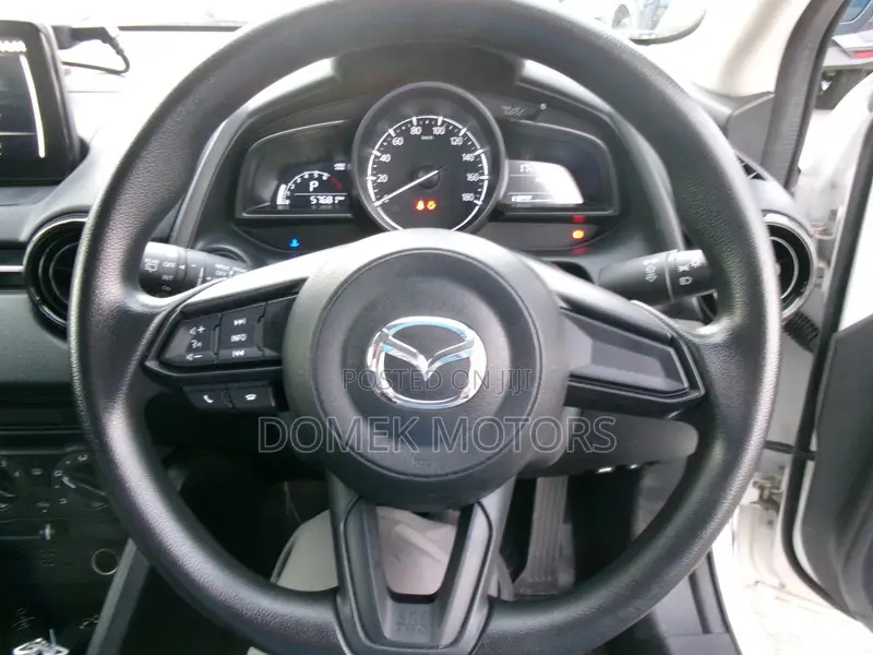 Mazda 2 2020 White