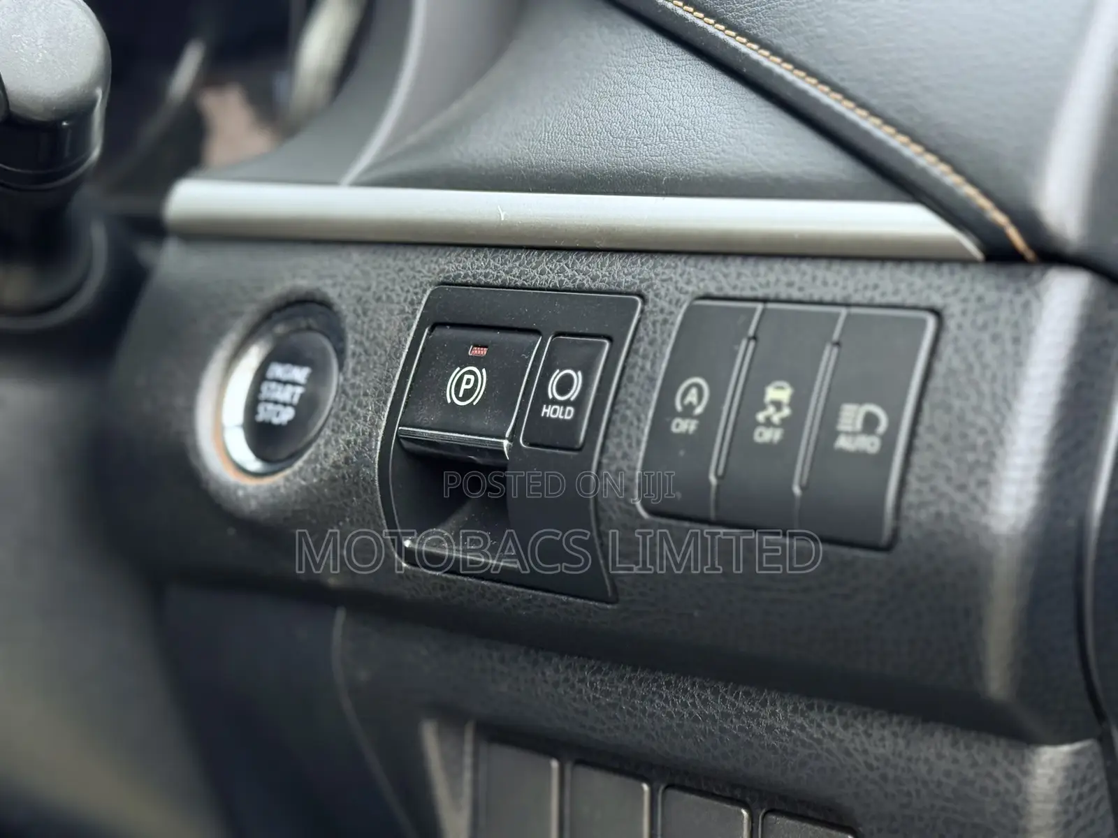 Toyota Harrier 2.0 2018 Black