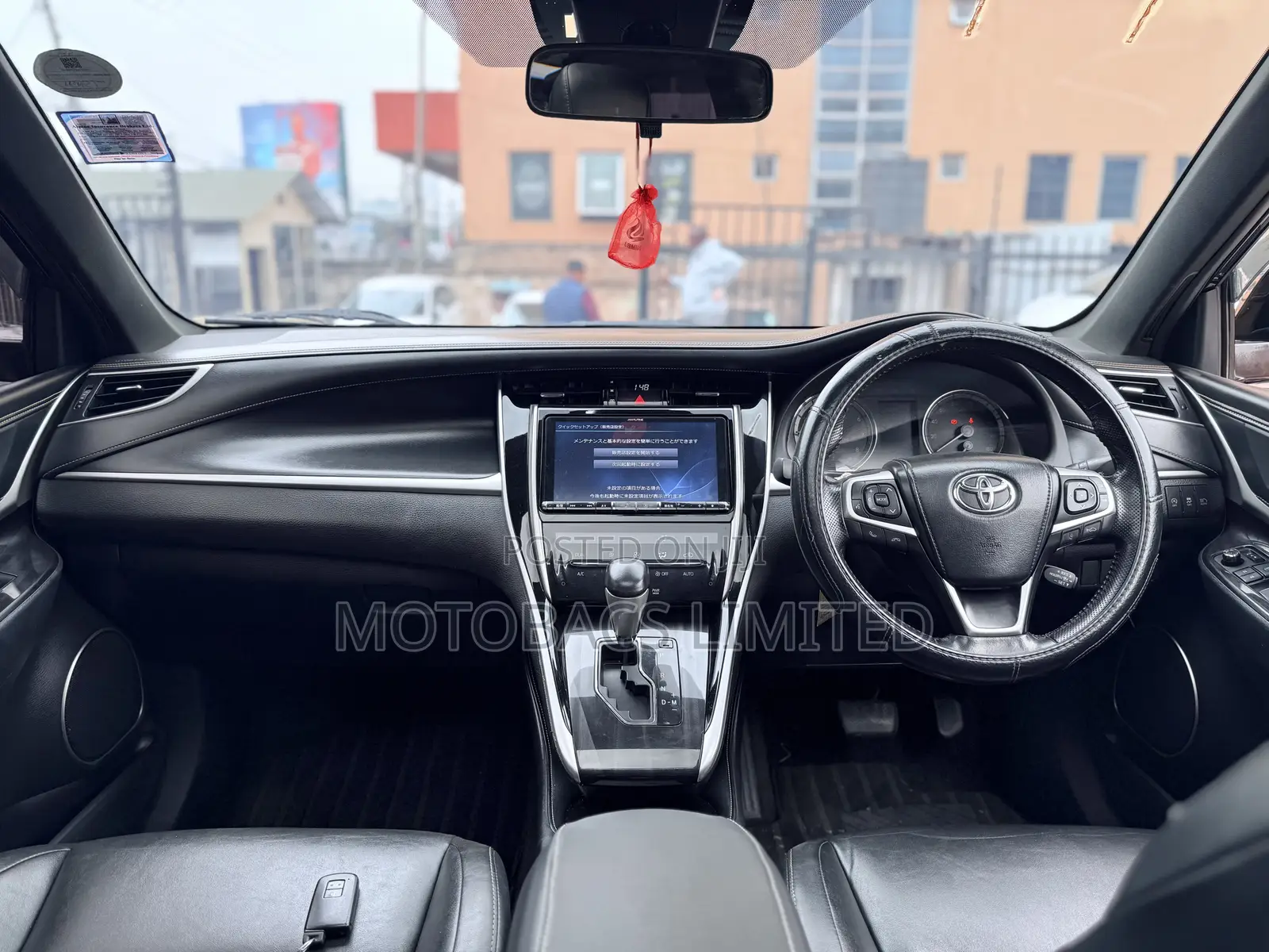 Toyota Harrier 2.0 2018 Black