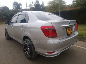 Toyota Axio 2018 Silver