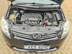 Toyota Auris 2011 Black