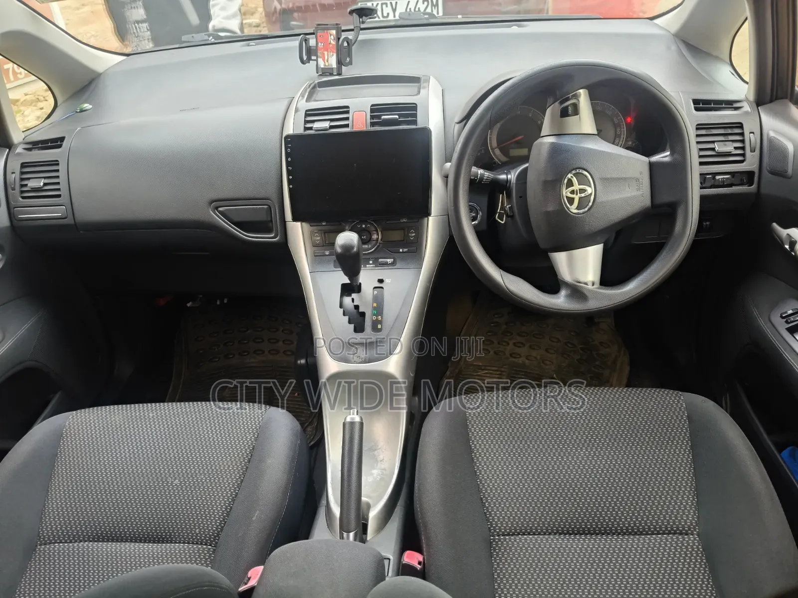 Toyota Auris 2011 Black