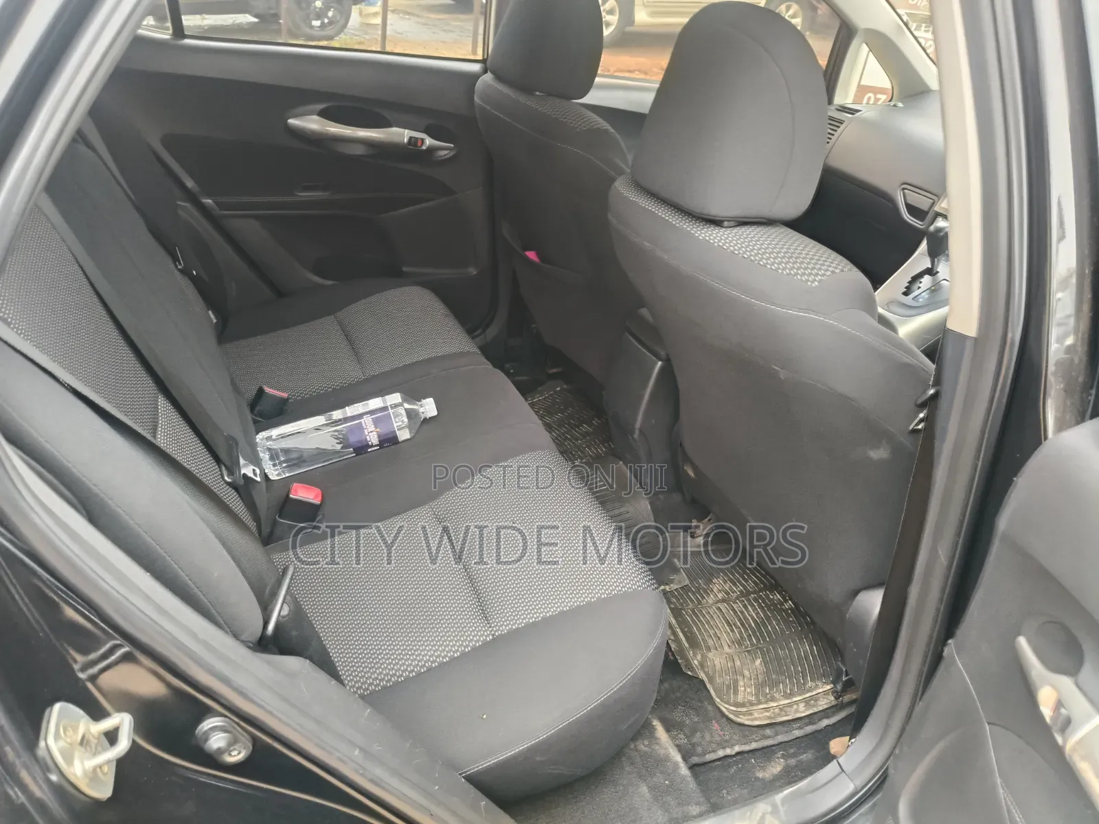 Toyota Auris 2011 Black