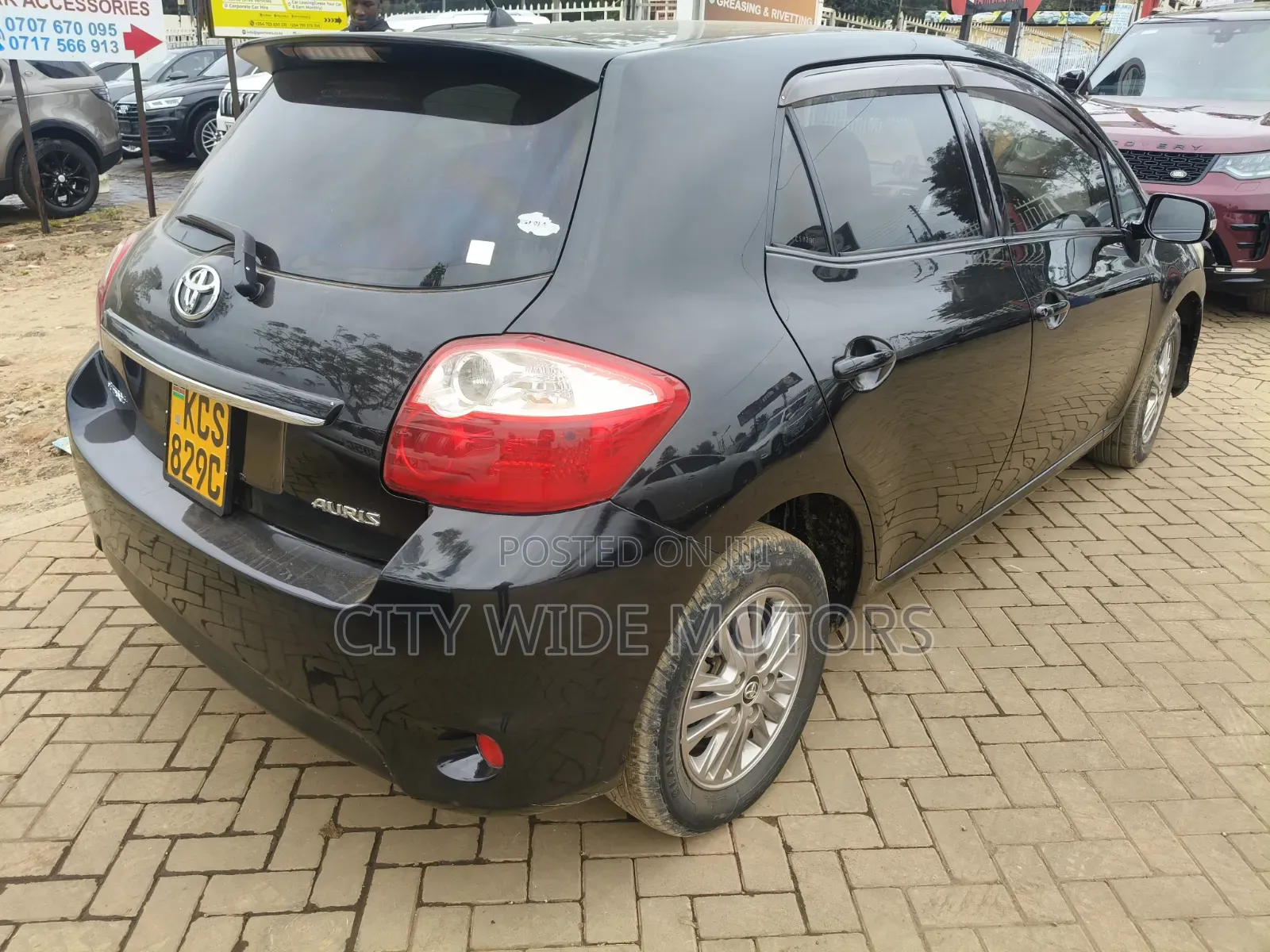 Toyota Auris 2011 Black