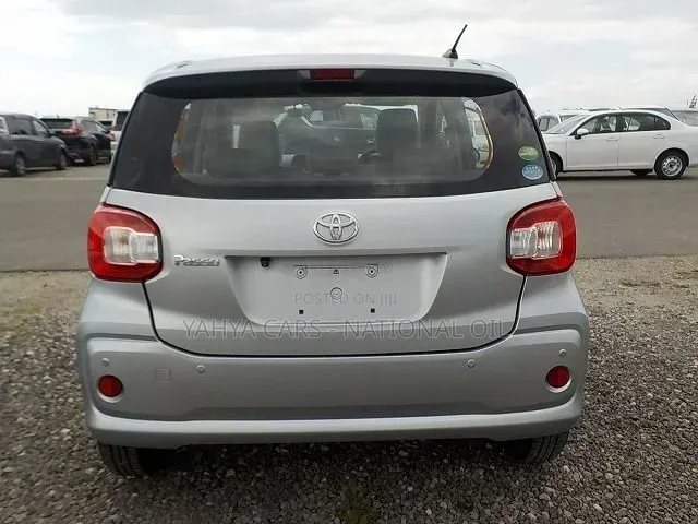 Toyota Passo 2019 Silver
