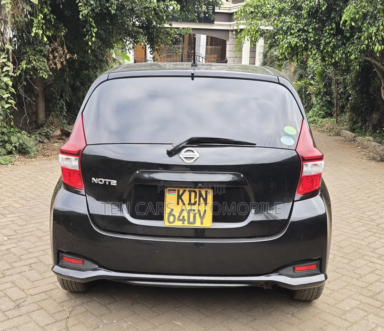 Nissan Note 2017 Black