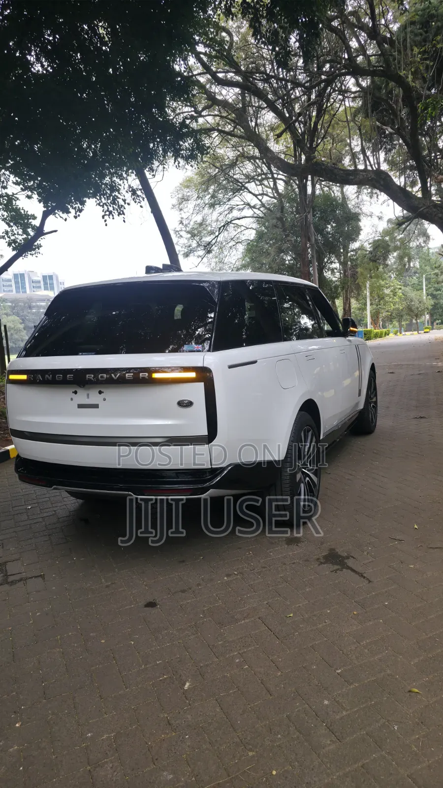 Rover Land 2023 White