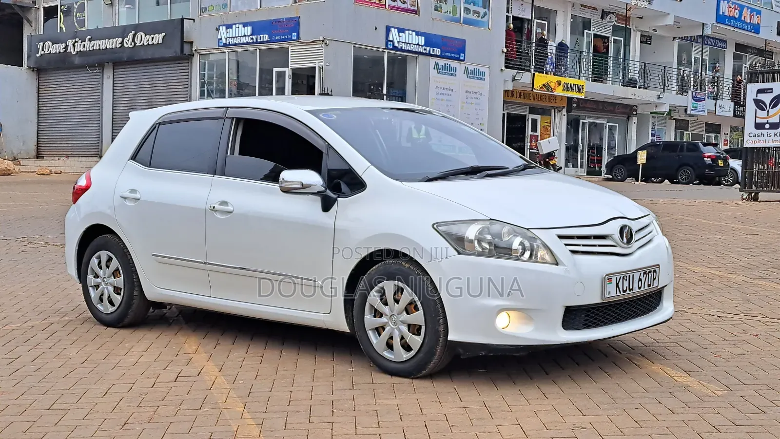 Toyota Auris 2012 White