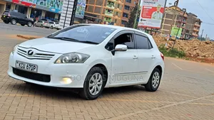 Toyota Auris 2012 White