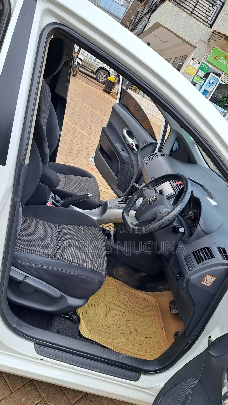 Toyota Auris 2012 White