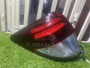 Back Light Honda Vezel 2015