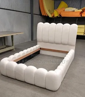 4x6 White Boucle Upholstered Bed