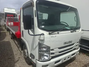 Isuzu Elf Flat Bed Towing Truck