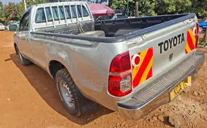Toyota Hilux 2014 Silver