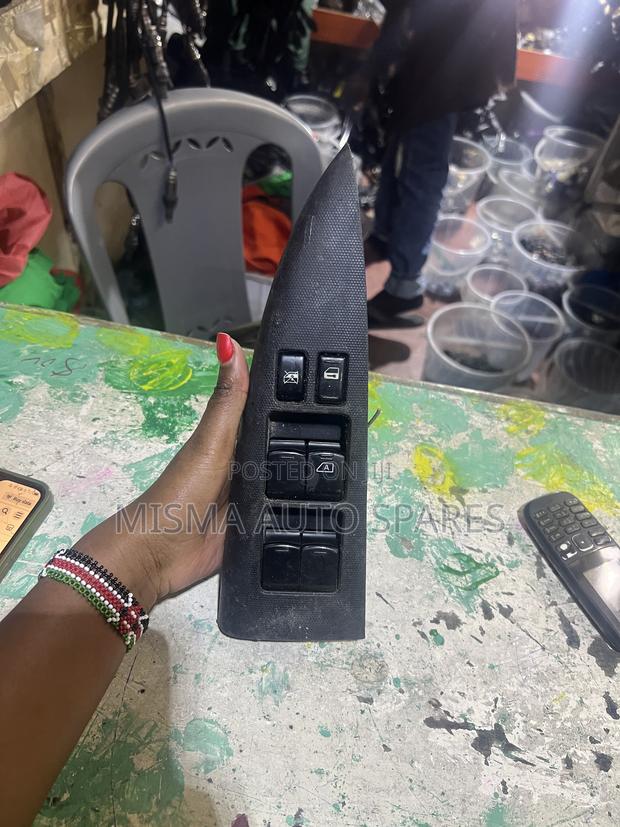 Main Switch Nissan Extrail - main view