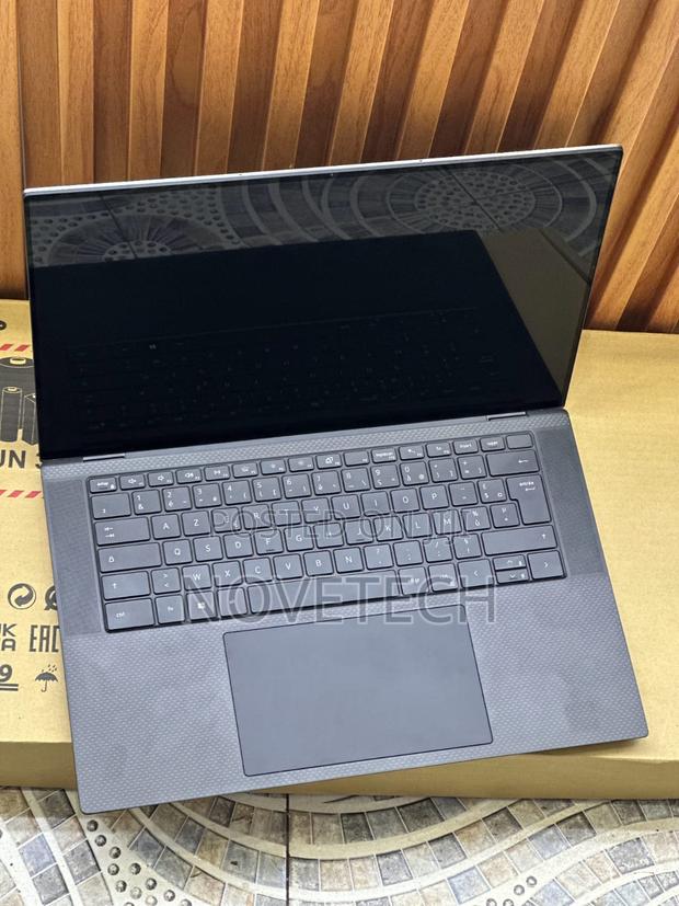 Laptop Dell Precision 5550 16GB Intel Core i7 SSD 512GB - thumbnail 3
