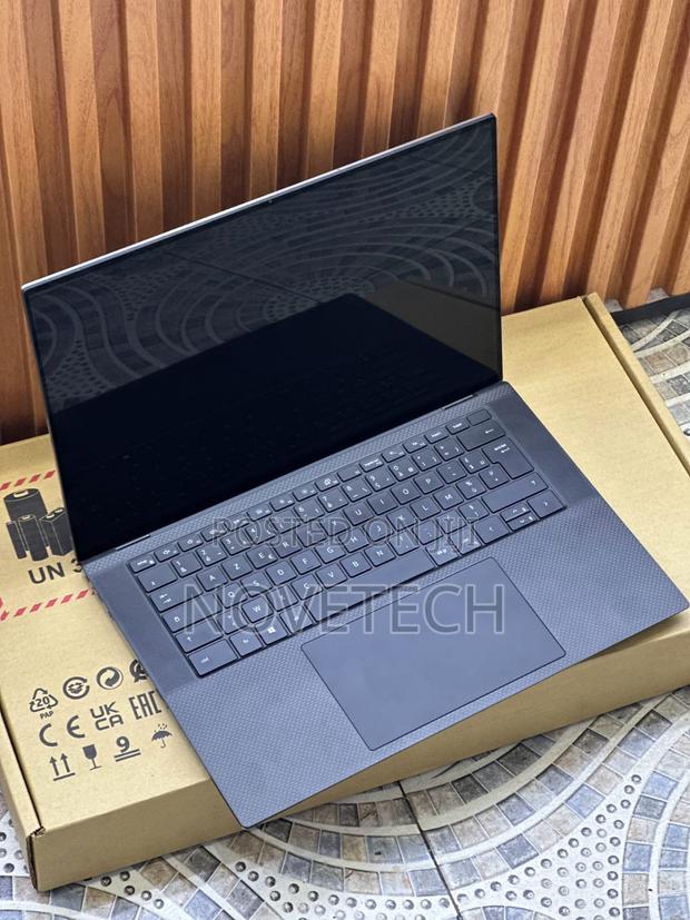 Laptop Dell Precision 5550 16GB Intel Core i7 SSD 512GB - thumbnail 4
