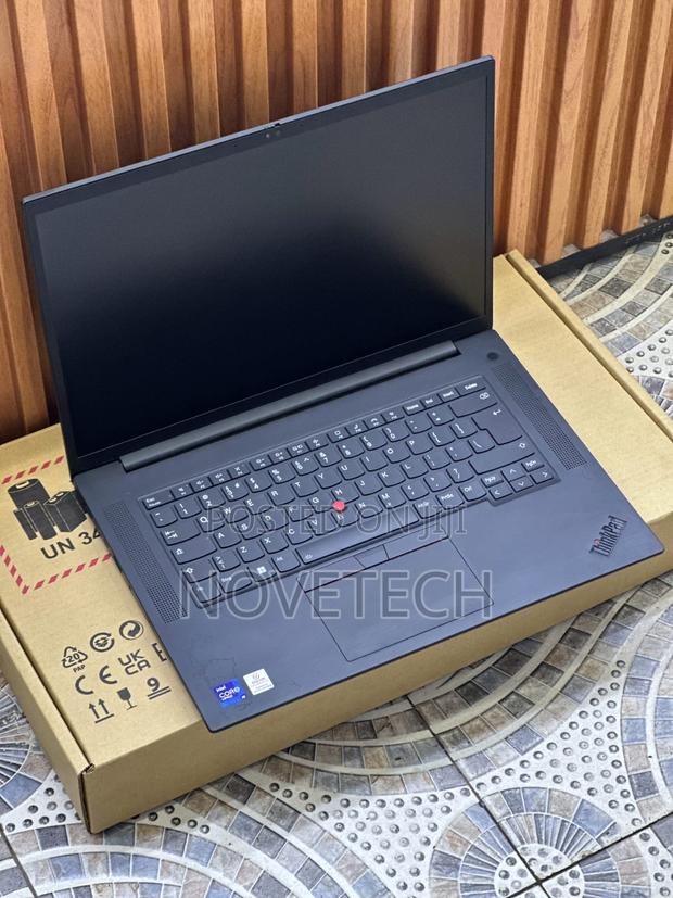 Laptop Lenovo ThinkPad P1 Gen4 32GB Intel Core i9 SSD 512GB