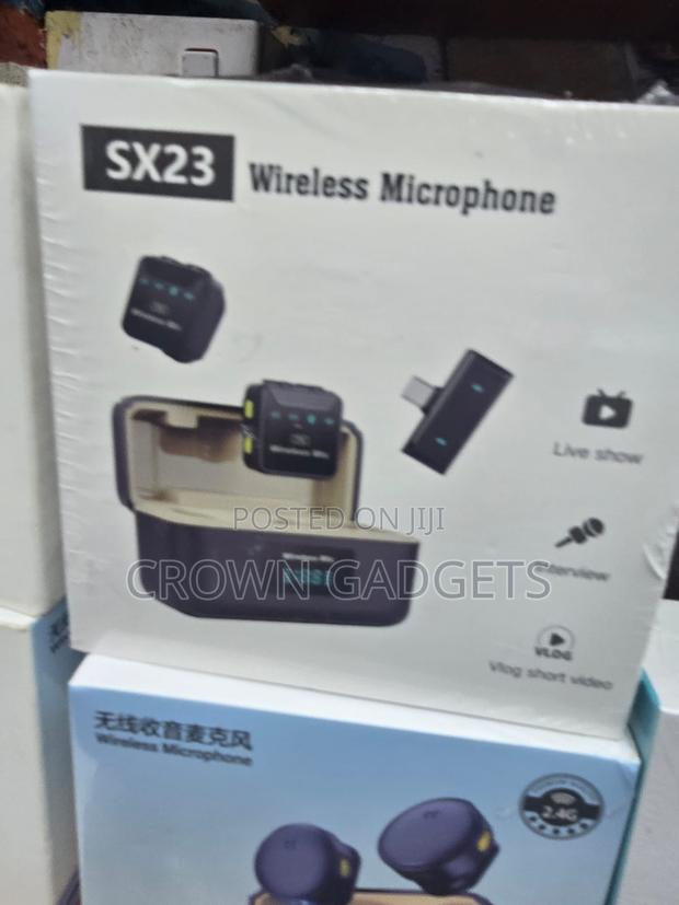 SX23 Wireless Lavalier Microphone With Charging Case Display - main view