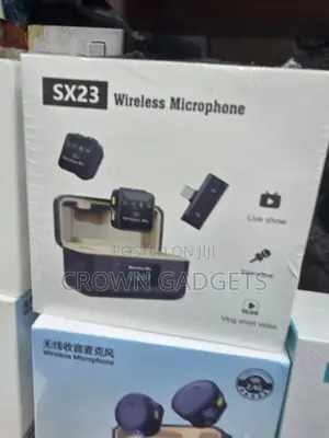 SX23 Wireless Lavalier Microphone With Charging Case Display
