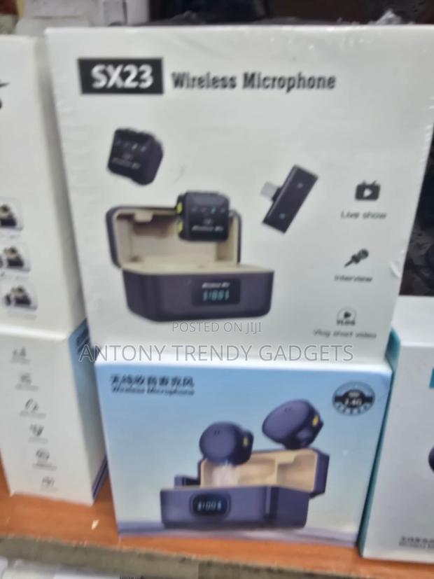SX23 Rechargeable Wireless Mic With Digital Charging Case - thumbnail 2